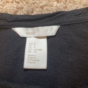 H&M Basic Black tee shirt size small